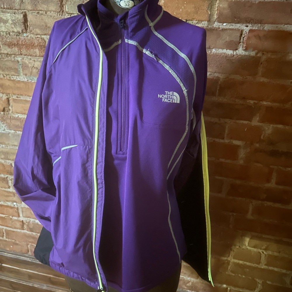 North Face Flight Series Windbreaker w Reflective Trim.  Purple & Black, Small.